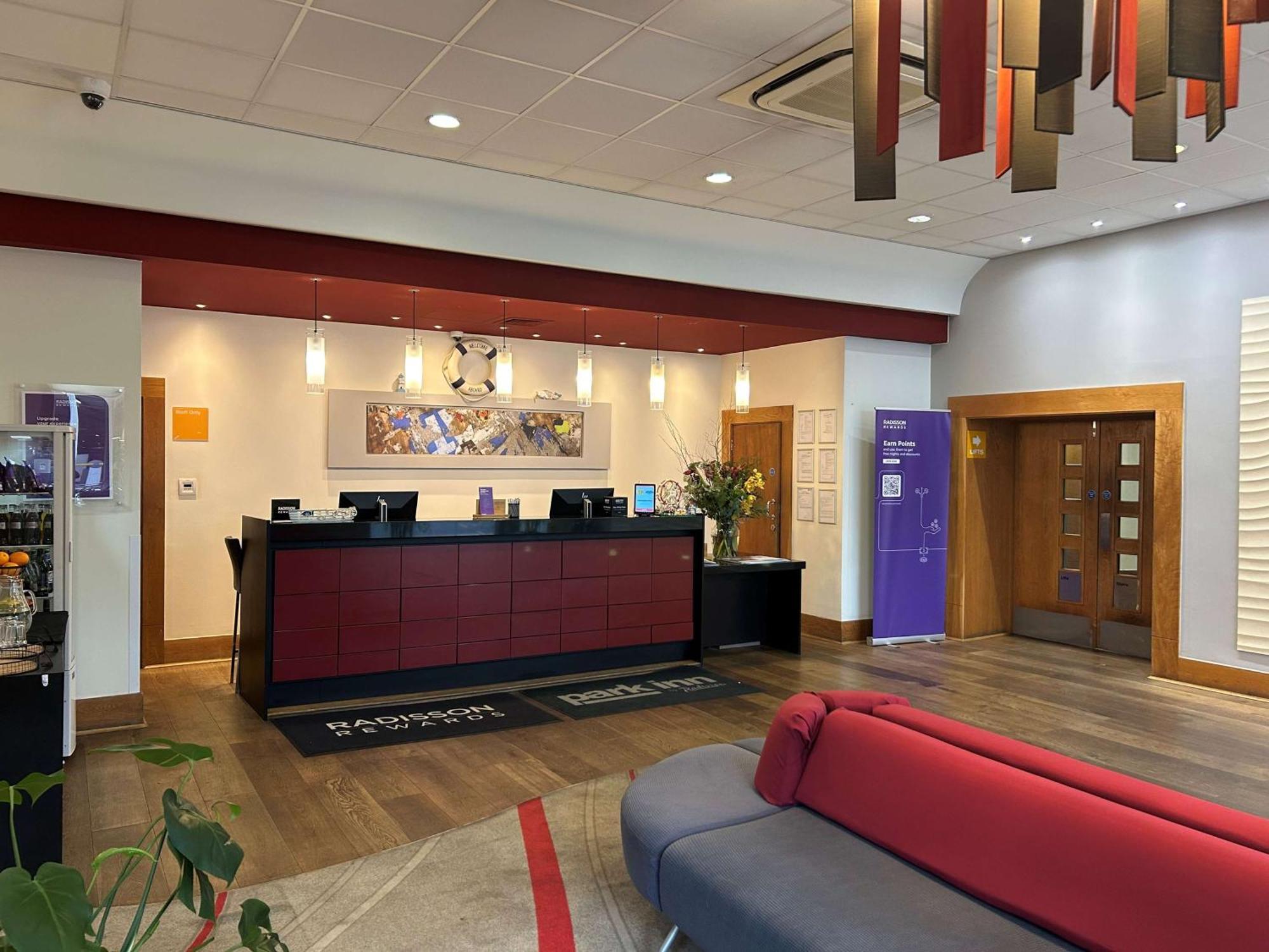 Park Inn By Radisson Palace Southend-on-Sea Buitenkant foto