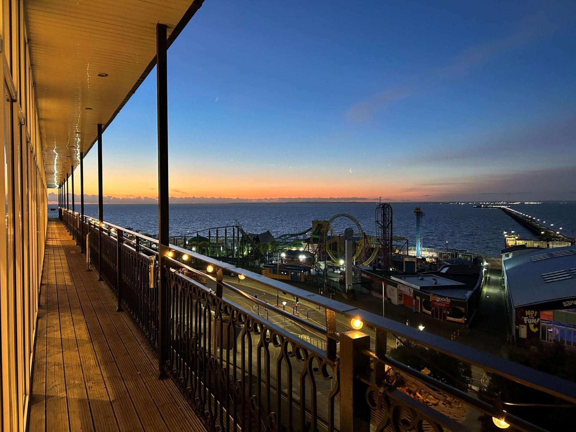 Park Inn By Radisson Palace Southend-on-Sea Buitenkant foto
